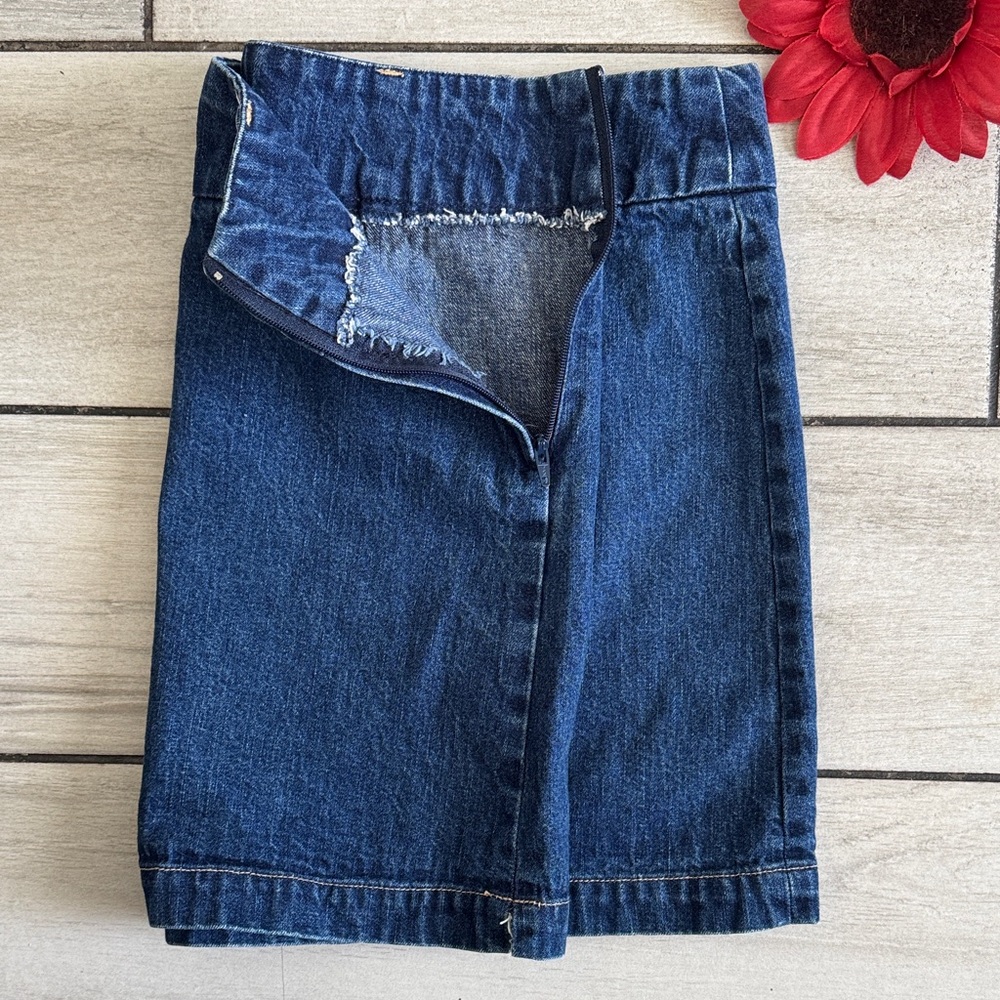 Old Navy Classic Blue Denim Pencil Skirt - Picture 4 of 4